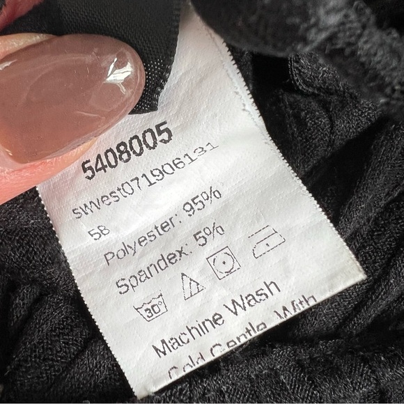 SHEIN BLACK RIBBED HIGH NECK TANK TOP WITH OPEN BACK SIZE XS - Picture 5 of 5